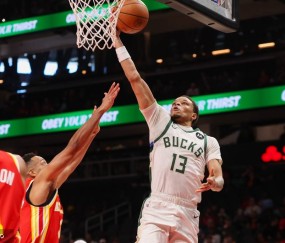 麦科勒姆30分约翰逊23+10+12 老鹰轻取雄鹿迎九连胜